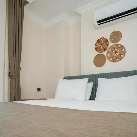 Hotel Port Selene *